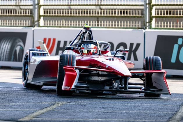 Jean Eric Vergne, Citroën Racing, rookie driver, first free practice session (Free Practice 1), ABB FIA Formula E World Championship, 2026 London e-Prix, United Kingdom, Season 12 (2025–26), Round 16, July 14, 2026, ABB FIA Formula E World Championship, 2026 London ePrix, United Kingdom, Season 12 (2025–26), Round 16, July 14, 2026, London Copyright: xEibner-Pressefoto LauraxRoemerx EP_LRR