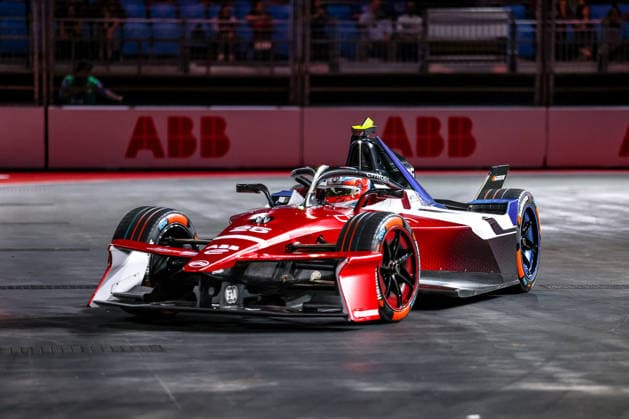 Jean Eric Vergne, Citroën Racing, rookie driver, first free practice session (Free Practice 1), ABB FIA Formula E World Championship, 2026 London ePrix, United Kingdom, Season 12 (2025–26), Round 16, July 14, 2026, ABB FIA Formula E World Championship, 2026 London ePrix, United Kingdom, Season 12 (2025–26), Round 16, July 14, 2026, London Copyright: xEibner-Pressefoto LauraxRoemerx EP_LRR