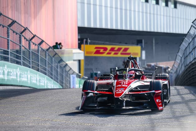 Edoardo Mortara, Mahindra Racing, 48th in Free Practice 2, ABB FIA Formula E World Championship, London ePrix 2026, United Kingdom, Season 12 (2025–26), Round 16, July 15, 2026, ABB FIA Formula E World Championship, 2026 London ePrix, United Kingdom, Season 12 (2025–26), Round 16, July 15, 2026, London Copyright: xEibner-Pressefoto LauraxRoemerx EP_LRR
