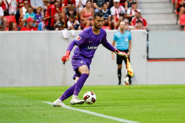 Mio Backhaus, SC Freiburg, 01 on the Ball, Germany, Soccer, Friendly Match, 2026–2027, SC Freiburg vs. Crystal Palace, August 15, 2026, Freiburg im Breisgau, Europa-Park Stadium, Germany Copyright: xGrantxHubbsx