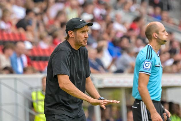 Julian Schuster, SC Freiburg, coach gesturing, GER, SC Freiburg vs. Crystal Palace FC, soccer, friendly match, , 2026–2027 season, August 15, 2026, Germany, SC Freiburg vs. Crystal Palace FC, soccer, friendly match, , 2026–2027 season, August 15, 2026, Freiburg Copyright: xEibner-Pressefotox EP_THS