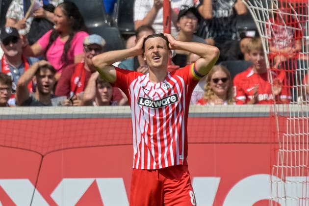 Maximilian Eggestein, SC Freiburg, 08, showing emotion after a missed chance, GER, SC Freiburg vs. Crystal Palace FC, Soccer, Friendly, , 2026–2027 Season, August 15, 2026 GER, SC Freiburg vs. Crystal Palace FC, Soccer, Friendly, , 2026–2027 season, August 15, 2026 Freiburg Copyright: xEibner-Pressefotox EP_THS