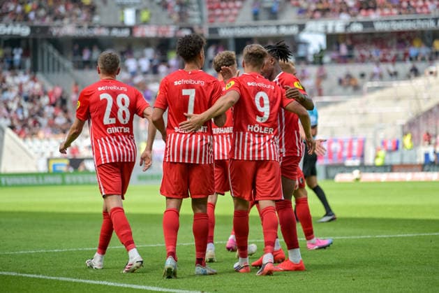 Celebration after Lucas Hoeler (SC Freiburg, 09) scored the goal to make it 2–0, with Patrick Osterhage (SC Freiburg, 06) and Derry Scherhant (SC Freiburg, 07, Jordy Makengo (SC Freiburg, 33), Germany, SC Freiburg vs. Crystal Palace FC, soccer, friendly match, 2026–2027 season, August 15, 2026 GER, SC Freiburg vs. Crystal Palace FC, soccer, friendly match, 2026–2027 season, August 15, 2026 Freiburg Copyright: xEibner-Pressefotox EP_THS