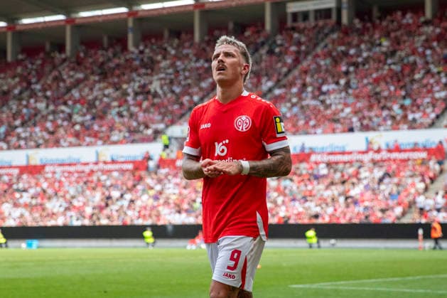 GER, Mainz, Soccer, Friendly Match, FSV Mainz 05 vs. AFC Bournemouth (pictured, from left: Phillip Tietz, FSV Mainz 05 09), August 15, 2026, MEWA Arena, Mainz. DFL and DFB regulations prohibit any use of photographs as image sequences and or quasi-video, Copyright: HMBxMedia PaulxFritz