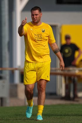 Thumbs Up by Niklas Suele, SV Tiefenbach, 22, SV Tiefenbach vs. SG Kirchardt, Soccer, bfv Sinsheim District League, Matchday 1, 2026–2027, August 16, 2026, SV Tiefenbach vs. SG Kirchardt, Soccer, bfv Sinsheim District League, Matchday 1, 2026–2027, August 16, 2026, Östringen Copyright: xEibner-Pressefoto VornamexNachnax EP_JPA