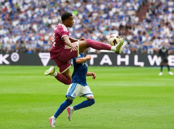 Kylian Mbappé, Real Madrid CF, No. 10, jumps high and controls the ball GER, FC Schalke 04 vs. Real Madrid CF, Friendly Match, Friendly Match, August 16, 2026. DFL regulations prohibit any use of photographs as image sequences and or quasi-video. GER, FC Schalke 04 vs. Real Madrid CF, Friendly Match, Friendly Match, August 16, 2026, Gelsenkirchen Copyright: xEibner-Pressefoto ScottxColemanx EP_SCN