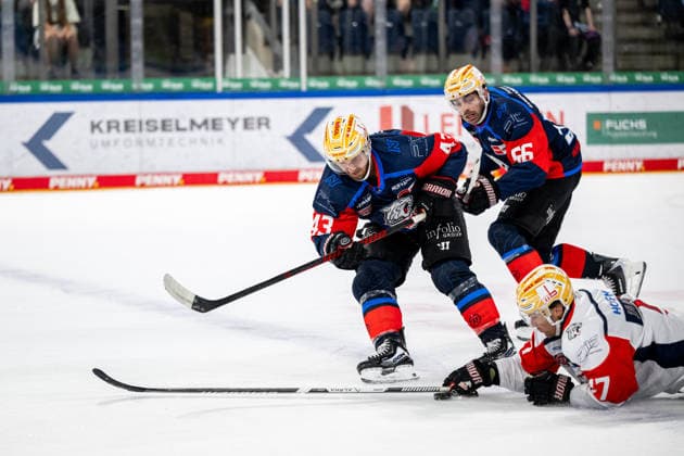 August 16, 2026, 2026–2027 Ice Hockey Season, Penny DEL, Nuremberg Ice Tigers Public Practice, Icetigers ThHa xthxhax, Greg Meireles 43, Nuremberg Ice Tigers, NIT Jackson Cates 26, Nuremberg Ice Tigers, NIT Chris Jandric 77, Nuremberg Ice Tigers, NIT