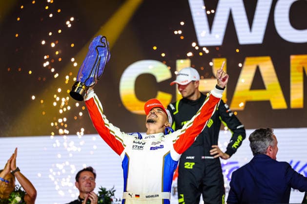 Pascal Wehrlein, Porsche Formula E Team, 94, celebration, joy, laughter after the race, World Champion, World Driver Champion, podium, ABB FIA Formula E World Championship, 2026 London e-Prix, United Kingdom, Season 12 (2025–26), Round 17, July 16, 2026, ABB FIA Formula E World Championship, 2026 London ePrix, United Kingdom, Season 12 (2025–26), Round 17, July 16, 2026, London Copyright: xEibner-Pressefoto LauraxRoemerx EP_LRR