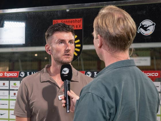 Interview with Coach Orest Shala of SC Verl on the microphone, statement on the sponsor wall, post-match report, gestures, GER, soccer, SG Sonnenhof Grossaspach vs. SC Verl, 3rd League, Matchday 6, Aspach, 2026–2027 season, September 15, 2026 GER, soccer, SG Sonnenhof Grossaspach vs. SC Verl, 3rd League, Matchday 6, 2026–2027 season, September 15, 2026 Aspach Copyright: xCarstenxSchweringx EP_CSG