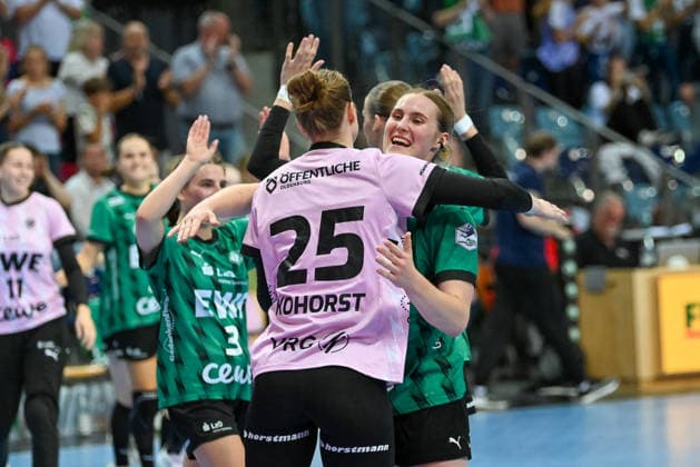 Madita Kohorst of VfL Oldenburg, 25, and Paulina Golla of VfL Oldenburg, 29, celebrate after their home victory against Neckarsulm GER, VfL Oldenburg vs. SU Neckarsulm, ALSCO Women’s Handball Bundesliga, Matchday 4, 2026–2027 season, September 16, 2026, VfL Oldenburg vs. SU Neckarsulm, ALSCO Women’s Handball Bundesliga, Matchday 4, 2026–2027 season, September 16, 2026, Oldenburg Copyright: xEibner-Pressefoto RobertxGertzenx EP_RGN