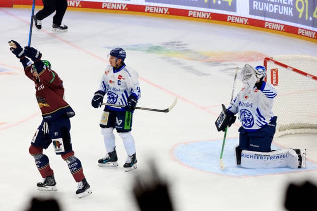 September 17, 2026, GER, DEU, Germany, 10 by Manuel Wiederer, Eisbären Berlin 21, Andreas Eder, Eisbären Berlin 43, JAKUB SKAREK, Straubingen Tigers 31, Marcel Brandt, Straubingen Tigers 92, nordphoto GmbH, Engler Berlin, Uber Arena Berlin, Germany Copyright: xNordphotox xEnglerx