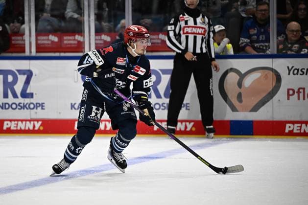 Hakon Haenelt Schwenninger Wild Wings Schwenninger Wild Wings vs. Loewen Frankfurt, DEL, Regular Season, Game 1, 2026–2027 Season, September 18, 2026: Schwenninger Wild Wings vs. Loewen Frankfurt, DEL, Regular Season, Game 1, 2026–2027 Season, September 18, 2026, Schwenningen Copyright: xEibner-Pressefoto SvenxLaeglerx EP_SVL