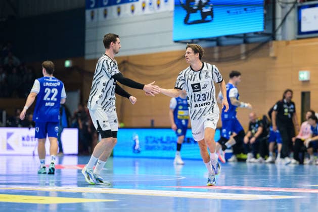 Vincent Buechner (THW Kiel, 74) and Rune Dahmke (THW Kiel, 23) high-five. GER, ThSV Eisenach vs. THW Kiel, Opel Handball Bundesliga 1, Handball, Matchday 5, 2026–2027 season, 8:00 p.m., September 18, 2026, GER, ThSV Eisenach vs. THW Kiel, 1st Opel Handball Bundesliga, Handball, Matchday 5, 2026–2027 season, 8:00 p.m., September 18, 2026, Eisenach Copyright: xMartinxHerbstx