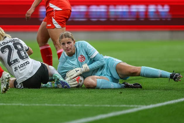GER, Mainz, FSV Mainz 05 vs. Eintracht Frankfurt, Google Pixel Women s Bundesliga, Soccer, DFB, 2026–2027 Season, MEWA Arena, Matchday 5 in Pictures: Marisa Schön, Mainz 05 Women, 33. DFB and DFL regulations prohibit any use of photographs as image sequences and or quasi-video. September 18, 2026 Copyright: HMBxMedia HendrikxHamelau