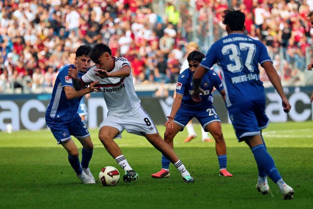 v li in a one-on-one, Deniz Ofli (SC Karlsruhe), 3, Javier Fernandez (FC Nuremberg), 8, Danyal Zor (SC Karlsruhe), 26, Jason Ponente Ramirez (SC Karlsruhe), 37 GER, SC Karlsruhe vs. FC Nuremberg Soccer, Matchday 6, 2026–2027 Season, 2. Bundesliga, September 19, 2026. DFL and DFB regulations prohibit any use of photographs as image sequences and or quasi-video. GER SC Karlsruhe vs. FC Nuremberg Soccer Match Day 6, 2026–2027 Season, September 19, 2026 Copyright: xEibner-Pressefoto JoergxHirschx EP_JHH