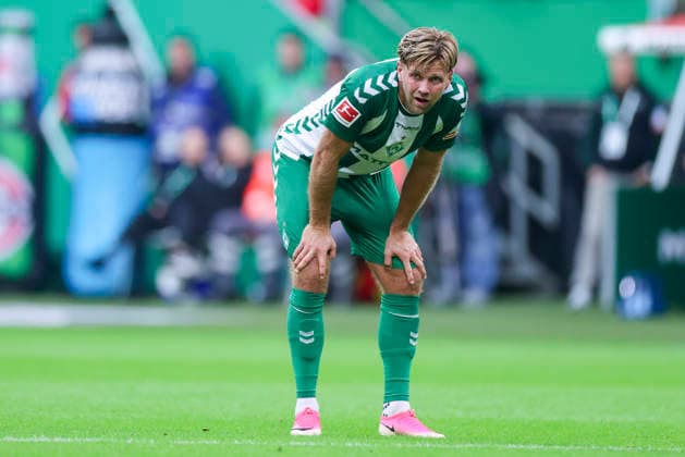 Niclas Fuellkrug of Werder Bremen looks disappointed during the Bundesliga match between SV Werder Bremen and FC Augsburg at Weserstadion on September 19, 2026, in Bremen, Germany. Photo by Marco Steinbrenner, DeFodi Images. Niclas Fuellkrug of Werder Bremen looks dejected during the Bundesliga match between SV Werder Bremen and FC Augsburg at Weserstadion on September 19, 2026 in Bremen, Germany. Photo by Marco Steinbrenner, DeFodi Images. DFB and DFL regulations prohibit any use of photographs as image sequences and or quasi-video. Photo by Marco Steinbrenner, DeFodi Images.
