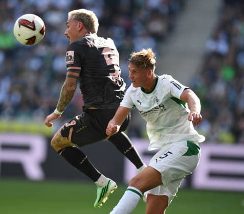 September 19, 2026, xophax, Soccer, Bundesliga 1, DFL, Borussia Mönchengladbach vs. 1. FSV Mainz 05, Phillip Tietz (Mainz 05), on the left, and Jan Leszczynski, Mönchengladbach; DFL and DFB regulations prohibit any use of photographs as image sequences and or quasi-video, Mönchengladbach