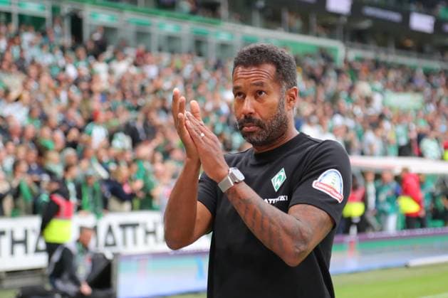 September 26, 19, GER, Soccer, 1st FBL Men, Matchday 4, 2026–2027 Season, SV Werder Bremen vs. FC Augsburg, Final Score 3–2, Thanks to the fans after the game, Coach Daniel Thioune, SV Werder Bremen, Weserstadion, Bremen, Germany Copyright: xnordphotoxGmbHx xTauchnitzx