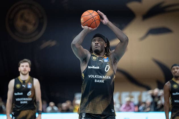 Zaba Bangala No. 0, Basketball: Loewen Braunschweig at the free-throw line, GER; Basketball: Loewen Braunschweig vs. VET CONCEPT Gladiators Trier, Basketball, easyCredit BBL, Week 1, 2026–27 season, September 19, 2026, GER, Basketball: Loewen Braunschweig vs. VET CONCEPT Gladiators Trier, Basketball, easyCredit BBL, Week 1, 2026–27 Season, September 19, 2026, Braunschweig Copyright: xEibner-Pressefoto DanielxREINELTx EP_DRT