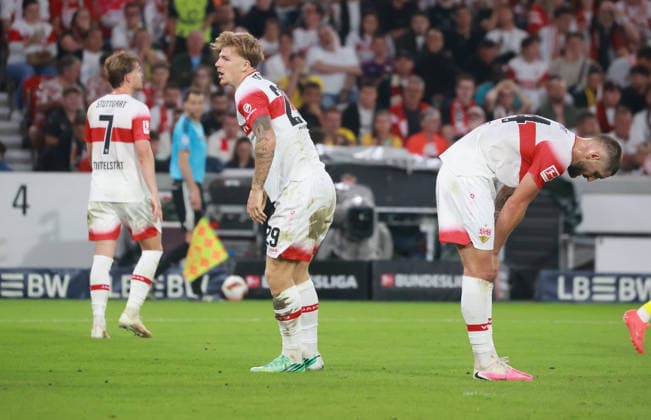 September 26, 2020 VfB Stuttgart Borussia Dortmund Germany, Stuttgart, September 20, 2026, Soccer, Bundesliga, 2026–2027 season, VfB Stuttgart vs. Borussia Dortmund (from left): Maximilian Mittelstädt, Finn Jeltsch, Josha Vagnoman—VfB players look disappointed