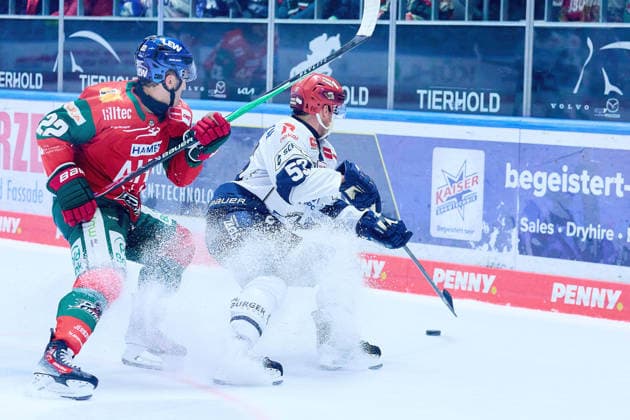 Face-off between Noel Hoefenmayer of the Augsburger Panther, 22, and Alex Trivellato of the Schwenninger Wild Wings, 53 (GER), Augsburger Panther vs. Schwenninger Wild Wings, Ice Hockey, PENNY DEL, Matchday 2, 2026–2027 Season, September 20, 2026 GER, Augsburger Panther vs. Schwenninger Wild Wings, Ice Hockey, PENNY DEL, Matchday 2, 2026–2027 season, September 20, 2026 Germany Copyright: xEibner-Pressefoto GeraldxOelze-dexStoppanyx EP_ODS