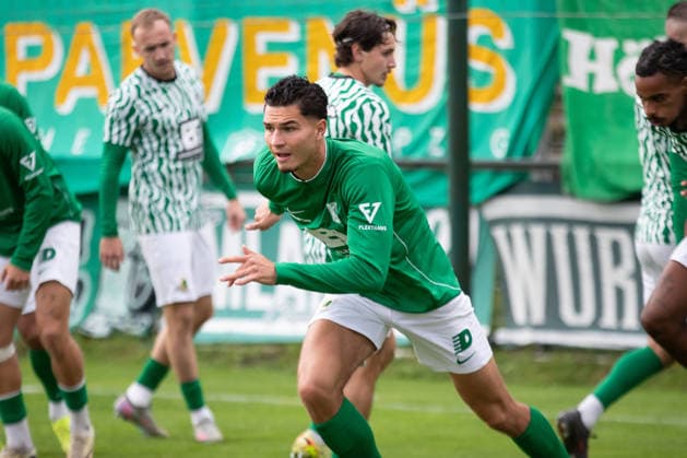 Soccer, Northeast Regional League, BSG Chemie Leipzig vs. Chemnitzer FC, September 20, 2026, Marc Enke 5, Chemie Leipzig during warm-ups, soccer practice, Northeast Regional League, 2026–2027 season, Matchday 10: BSG Chemie Leipzig vs. Chemnitzer FC on September 20, 2026, at Alfred Kunze Sportpark, Leipzig-Leutzsch Copyright: xBEAUTIFULxSPORTS JanxKaeferx
