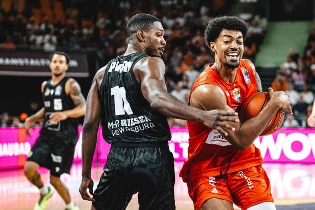 Neu Ulm, Germany, September 26, 2026: Darius Perry of MHP RIESEN Ludwigsburg and Ibi Watson of ratiopharm Ulm go head-to-head during the Basketball Bundesliga game between ratiopharm Ulm and MHP Riesen Ludwigsburg at the ratiopharm Arena on September 20, 2026, in Neu Ulm, Germany. Photo by Harry Langer, DeFodi Images, ratiopharm Arena, Germany, September 20, 2026: Darius Perry of MHP RIESEN Ludwigsburg and Ibi Watson of ratiopharm Ulm battle for the ball during the Basketball Bundesliga match between ratiopharm Ulm and MHP Riesen Ludwigsburg in Neu Ulm on September 20, 2026 at the ratiopharm Arena, Germany Photo by Harry Langer, DeFodi Images Photo by Harry Langer, DeFodi Images