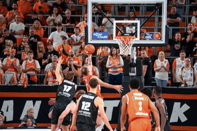 No. 8, Devin Schmidt, Ratiopharm Ulm Ratiopharm Ulm vs. MHP RIESEN Ludwigsburg, Basketball, 1st Bundesliga, Matchday 1, 2026–2027 Season, September 20, 2026 Ratiopharm Ulm vs. MHP RIESEN Ludwigsburg, Basketball, 1st Bundesliga, Matchday 1, 2026–2027 Season, September 20, 2026 Ulm Copyright: xEibner-Pressefotox EP_FBR