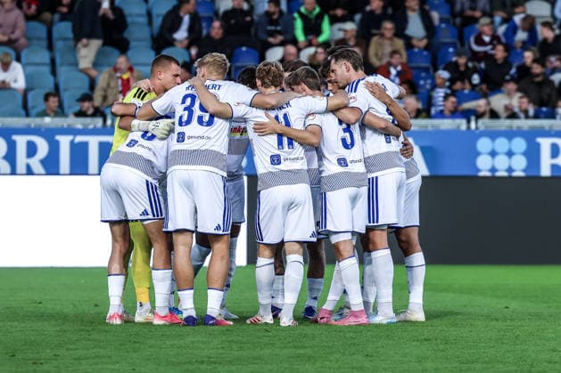 Sports, Soccer, 3rd Division, 2026–2027 Season, Matchday 7: SV Wehen Wiesbaden vs. MSV Duisburg, September 20, 2026, BRITA Arena, Team Circle, MSV Duisburg, Wiesbaden, BRITA Arena, Hesse, Germany