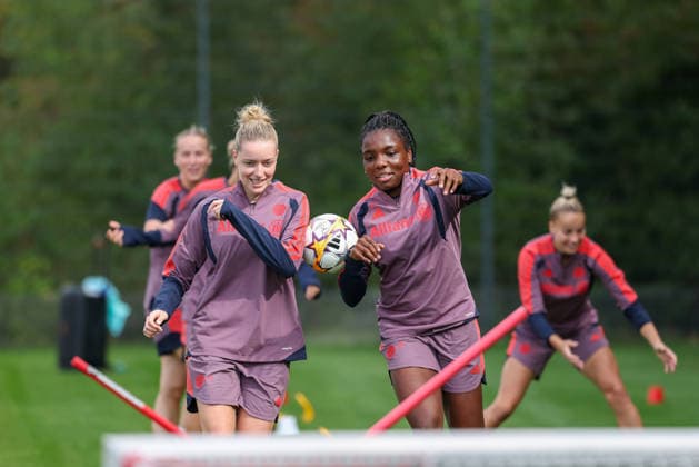 Alara Sehitler, FC Bayern Munich, 14; Edna Imade, FC Bayern Munich, 29, during a ball drill; laughter, good spirits, emotions, GER, FC Bayern Munich Women’s final training session, soccer, UEFA Women’s Champions League, 2026–2027 season, September 21, 2026, GER, FC Bayern Munich Women s Final Training Session, soccer, UEFA Women s Champions League, 2026–2027 season, September 21, 2026, Munich Copyright: xEibner-Pressefoto JennixMaulx EP_JML