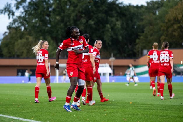 September 21, 2026, GER, Soccer, Women s, Google Pixel 1 Bundesliga, 2026–2027 Season, Matchday 4, SV Werder Bremen vs. VfB Stuttgart. Mira Arouna of VfB Stuttgart, 21, and her teammates celebrate the goal that tied the game at 1–1. DFB and DFL regulations prohibit any use of photographs as image sequences and or quasi-video. Bremen Stadium, Platz 11, Bremen, Germany Copyright: xNordphoto Memmlerx