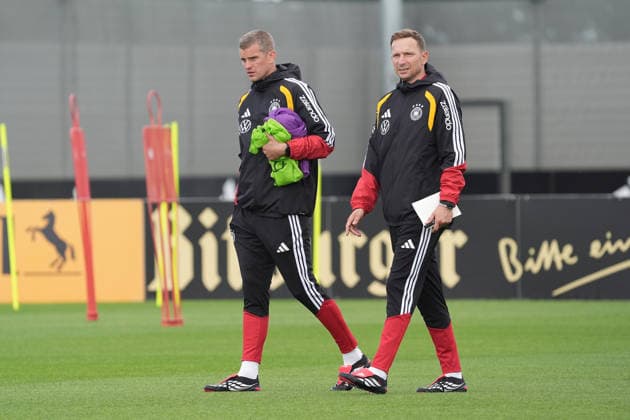 Assistant Coach Sven Bender, Germany, and Assistant Coach Pepijn Lijnders, Germany, Herzo Base, September 22, 2026, German National Team, Nations League Preparation, Home Ground, HerzoBase, World of Adidas, Herzogenaurach