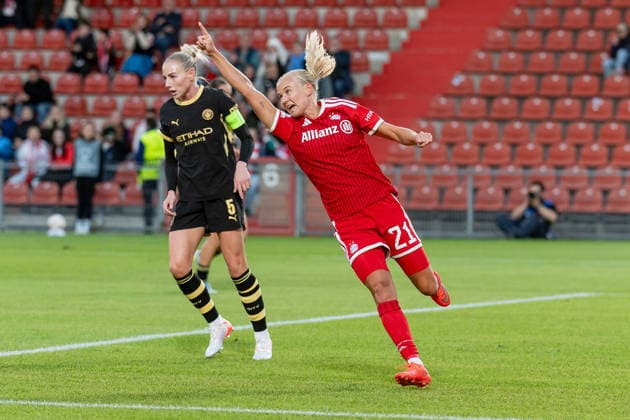 Pernille Harder of FC Bayern Munich Women, 21, celebrates the goal scored by Giulia Gwinn of FC Bayern Munich Women, 07 (not pictured), making the score 1–0 for Germany, FC Bayern Munich Women vs. Manchester City WFC, UEFA Women’s Champions League, group stage, Matchday 1, 2026–2027 season, September 22, 2026. DFL and DFB regulations prohibit any use of photographs as image sequences and or quasi-video. Photo: HMB Media, Franz Feiner Copyright: HMBxMedia FranzxFeiner