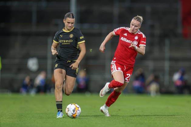 GER, Munich, FC Bayern Munich vs. Manchester City, Women s Champions League, Soccer, UEFA, 2026–2027 Season, uhlsport Park, Matchday 1 in pictures (from left): Kerstin Casparij, Manchester City Women s U-18, Franziska Kett, FC Bayern Munich Women’s U-20. DFB and DFL regulations prohibit any use of photographs as image sequences and or quasi-video. September 22, 2026 Copyright: HMBxMedia HendrikxHamelau
