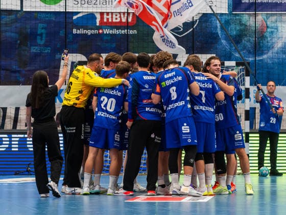 The HBW Balingen Weilstetten team is celebrating its victory: HBW Balingen Weilstetten vs. TSV Hannover Burgdorf, Handball, DHB Cup, 2nd Round, 2026–2027 Season, September 23, 2026, HBW Balingen Weilstetten vs. TSV Hannover Burgdorf, Handball, DHB Cup, 2nd Round, 2026–2027 Season, September 23, 2026, Balingen Copyright: xEibner-Pressefoto FlorianxSchustx EP_FSU