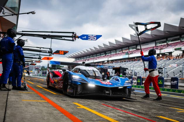FIA WEC - 6 HOURS OF FUJI 2026 36 GOUNON Jules (fra), MARTINS Victor (fra), Alpine Endurance Team, Alpine A424 36, Hypercar, pitstop, arrêt aux stands during the 6 Hours of Fuji 2026, 6th round of the 2026 FIA World Endurance Championship, from September 25 to 27, 2026 on the Fuji Speedway in Oyama, Shizuoka, Japan - OyamaJapan Copyright: xANTONINxVINCENTx