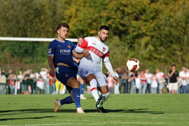 September 25, 2026, VfB Stuttgart vs. FC Heidenheim, Germany, Weinstadt, September 25, 2026, Soccer, Bundesliga, 2026–2027 season, Friendly, VfB Stuttgart vs. FC Heidenheim, Luca Kerber (FC Heidenheim), Deniz Undav (VfB Stuttgart)