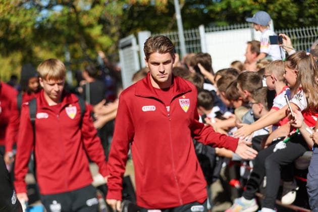 Finn Jeltsch, VfB Stuttgart, 29, before the game (GER), VfB Stuttgart vs. 1 FC Heidenheim 1846, soccer, friendly match, 2026–2027 season, September 25, 2026, GER, VfB Stuttgart vs. 1 FC Heidenheim 1846, soccer, friendly match, 2026–2027 season, September 25, 2026, Beutelsbach Copyright: xEibner-Pressefoto SoerenxHerwegx EP_SHG