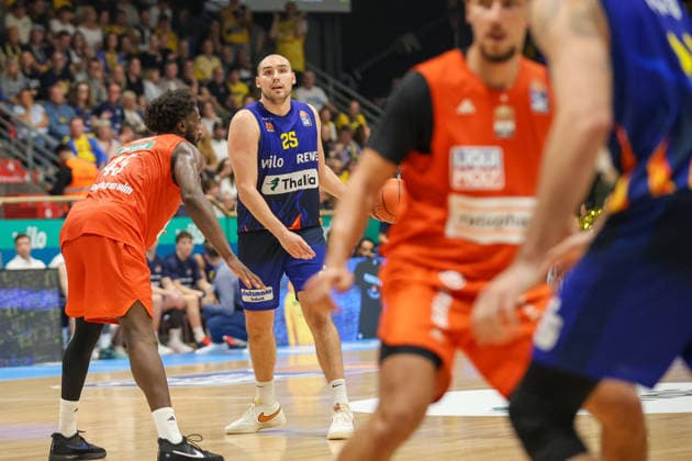 GER, Phoenix Hagen vs. Ratiopharm Ulm, Basketball, 1st Bundesliga, Matchday 2, 2026–2027 Season, September 25, 2026,Cameron Krutwig Phoenix Hagen GER, Phoenix Hagen vs. Ratiopharm Ulm, Basketball, 1st Bundesliga, Matchday 2, 2026–2027 Season, September 25, 2026, Hagen Copyright: xEibner-Pressefoto JavadxMohammadpourx EP_JMR