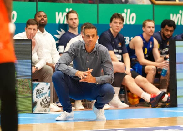 Chris Harris, Phoenix Hagen, Head Coach (GER), Phoenix Hagen vs. ratiopharm Ulm, easyCredit BBL, Matchday 2, 2026–27 Season, Krollmann Arena, Hagen, September 25, 2026. Photo by HMB Media, Scott W. Coleman Copyright: HMBxMedia xScottxW.xColeman