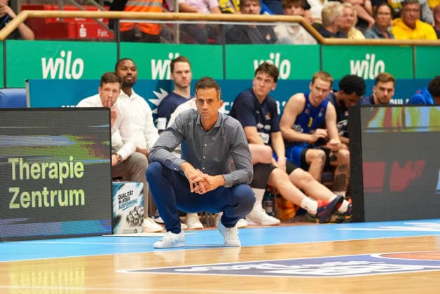 Chris Harris, Phoenix Hagen, Head Coach (GER), Phoenix Hagen vs. ratiopharm Ulm, easyCredit BBL, Matchday 2, 2026–27 Season, Krollmann Arena, Hagen, September 25, 2026. Photo by HMB Media, Scott W. Coleman Copyright: HMBxMedia xScottxW.xColeman