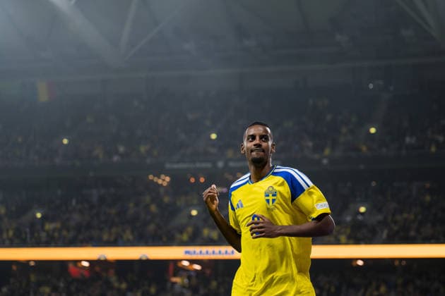 September 25, 2026: Alexander Isak of Sweden celebrates after scoring the 1-0 goal during the Nations League soccer match between Sweden and Romania on September 25, 2026 in Stockholm. Photo by Emma Wallskog, BILDBYRAN, code EW JM0854, bbeng, soccer, football, Nations League, UEFA Nations League, Sweden, Sweden A, Romania, celebration Copyright: EMMAxWALLSKOG BB260925EW026