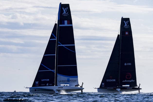 OTHER - Sailing - The Louis Vuitton 38th America s Cup Preliminary Regatta in Naples Photo by IPA ABACAPRESS.COM88968172 - Day 1 of the Louis Vuitton 38th America s Cup Preliminary Regatta in Naples. AC40 foiling monotypes racing across the Gulf of Naples, featuring intense fleet action from all particPhoto by IPA ABACAPRESS.COMting syndicates, including Emirates Team New Zealand, Luna Rossa Prada Pirelli, GB1, Tudor Team Alinghi, and other international teams on the official race course. During the Louis Vuitton 38th America s Cup Preliminary Regatta in Naples, a sailing race in Naples, Italy, on September 25, 2026 Napoli Italy Copyright: xIPAxSport ABACAx