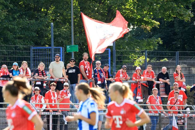September 26, 2026, Germany, Soccer, Women s Bundesliga 2, Matchday, 2026–2027 Season, Amateurstadion, Hertha BSC vs. 1. FC Köln, Fan Section 2, DFB DFL regulations prohibit any use of photographs as image sequences and or quasi-video. nordphoto GmbH, Engler, Berlin, Amateurstadion, Berlin, Germany Copyright: xNordphotox xEnglerx