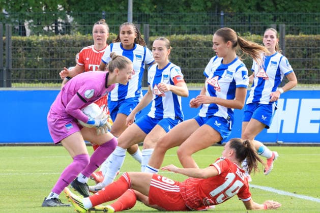 September 26, 2026, Germany, Soccer, Women s Bundesliga 2, Matchday, 2026–2027 Season, Amateurstadion, Hertha BSC vs. INGA LUX Hertha BSC F 1, DORA ZELLER 1 FC Cologne F 19, 2nd Division, DFB DFL regulations prohibit any use of photographs as image sequences and or quasi-video. nordphoto GmbH, Engler, Berlin, Amateurstadion, Berlin, Germany Copyright: xNordphotox xEnglerx