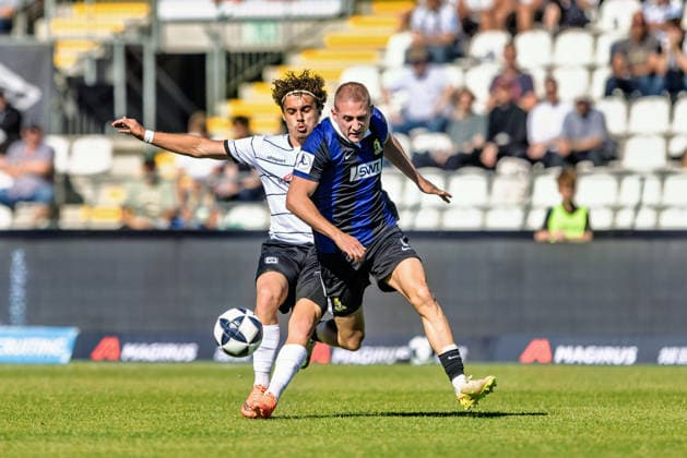 v l Leander Nicolas Popp, SSV Ulm 1846 Soccer, 33, Jannis Held, SV Eintracht Trier, 2 SSV Ulm 1846 vs. SV Eintracht Trier, soccer, Regionalliga Southwest, Matchday 9, Donaustadion Ulm, September 26, 2026, Ulm Copyright: xLuccaxFundelx EP_EER