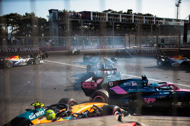 F1 - AZERBAIJAIN GRAND PRIX 2026 01 NORRIS Lando (gbr), McLaren F1 Team MCL40, action, 43 COLAPINTO Franco (arg), Alpine F1 Team A526, action, 10 GASLY Pierre (fra), Alpine F1 Team A526, action, 30 LAWSON Liam (nzl), Visa Cash App RB F1 Team VCARB03, action, 41 LINDBLAD Arvid (gbr), Visa Cash App RB F1 Team VCARB03, action crash after the restart during the 2026 Formula 1 Azerbaijan Grand Prix, 15th round of the 2026 Formula One World Championship, WM, Weltmeisterschaft from September 24 to 26, 2026 on the Baku City Circuit, in Baku, Azerbaijan - BakuAzerbaijan Copyright: xEricxAlonsox