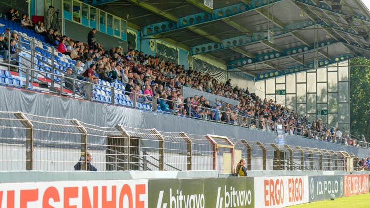 September 26, 2026, Hänsch Arena, Meppen, GER, Women s Soccer, DFB Cup: SV Meppen vs. Hamburger SV, view of the main grandstand; 898 spectators are in the stadium, DFL REGULATIONS PROHIBIT ANY USE OF PHOTOGRAPHS AS IMAGE SEQUENCES AND OR QUASI-VIDEO Meppen, Lower Saxony, Hänsch Arena