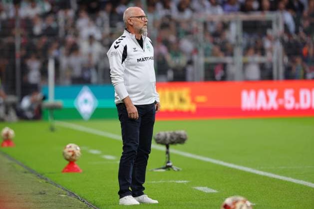 September 26, 2026, Soccer, FBL Men, Friendly Match, 100 Years of Weserstadion, Werder Legends 2026 Showdown, Werder Legends vs. Real Madrid Leyendas, Coaching Zone, Sideline, Coaches Area, Technical Area, Coach Thomas Schaaf, Werder Legends, Photo: nordphoto GmbH, Tauchnitz, Bremen, Weserstadion, Bremen, Germany Copyright: xnordphotoxGmbHx xTauchnitzx