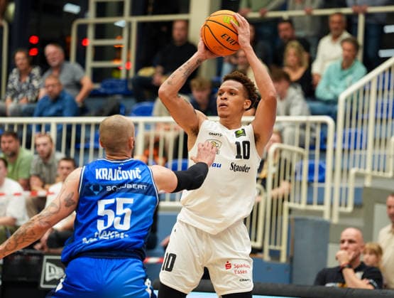 Isaiah Sanders, ETB Miners Essen, 10 am Ball GER, ETB Miners Essen vs. HAKRO Merlins Crailsheim, Barmer 2 Basketball Bundesliga, ProA, Matchday 1, 2026–27 season, Sportpark am Hallo, Essen, September 26, 2026 ETB Miners Essen vs. HAKRO Merlins Crailsheim ProA Matchday 1 September 26, 2026 Essen Copyright: xEibner-Pressefoto ScottxColemanx EP_SCN